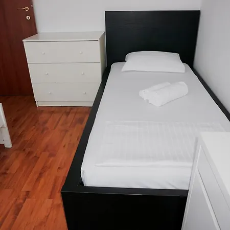 Confortevole A - Wi-fi E Parcheggio Inclusi * Vimercate